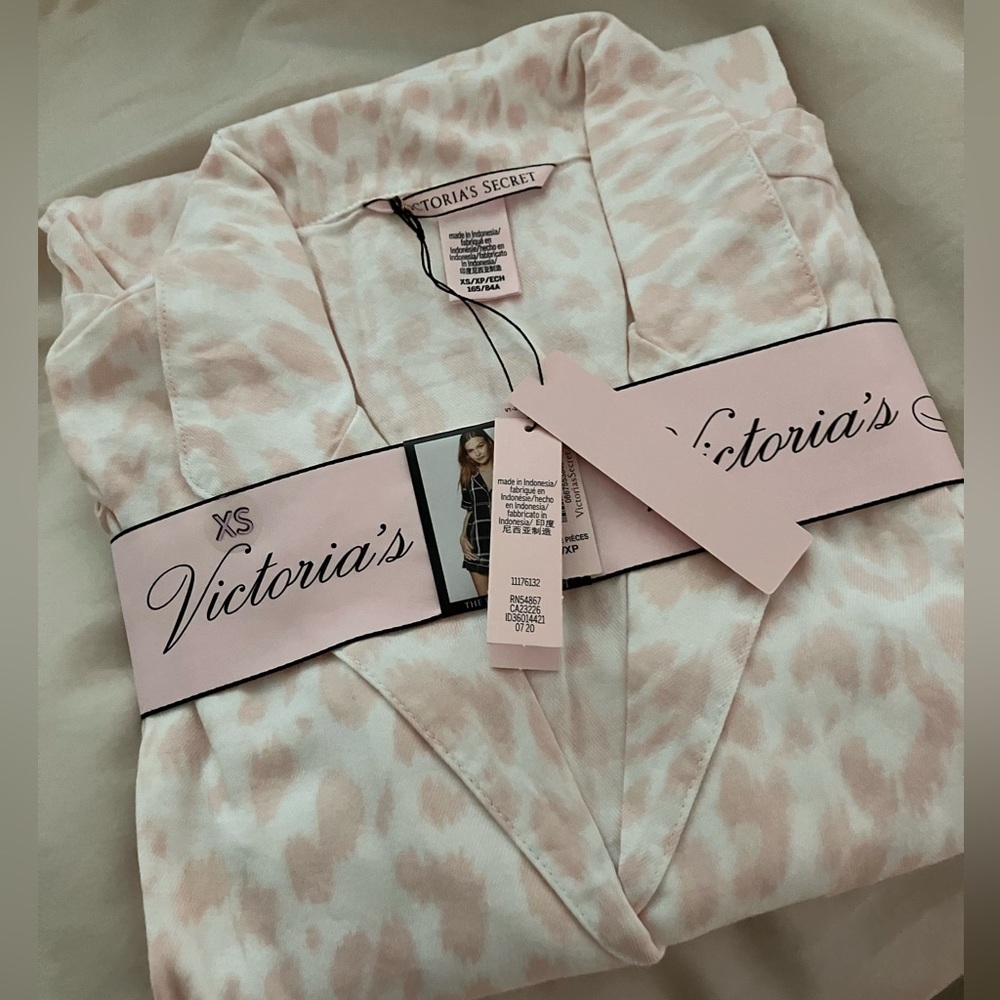 VS pj set